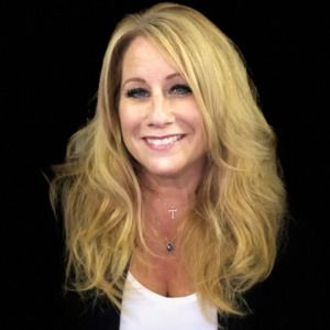 Meet your Posher, Lori